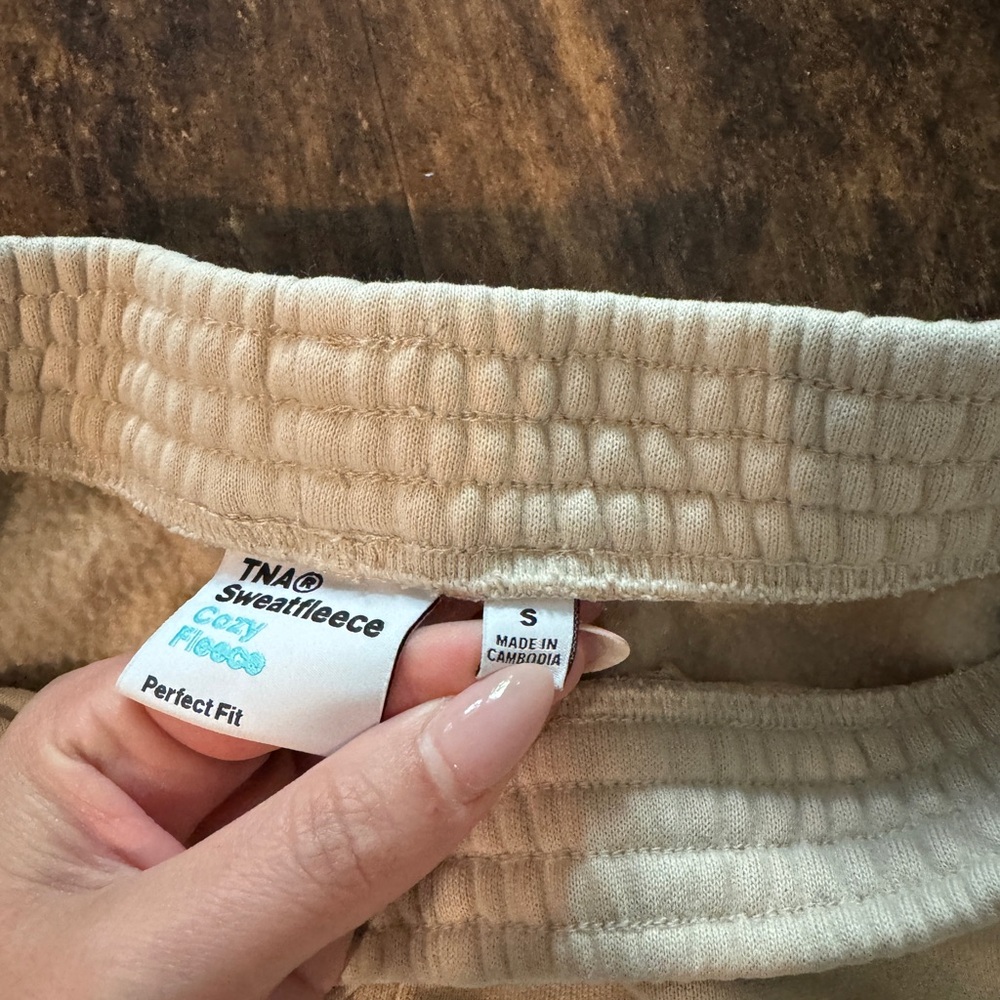 Aritzia TNA Sweatfleece Pants - Cream size small